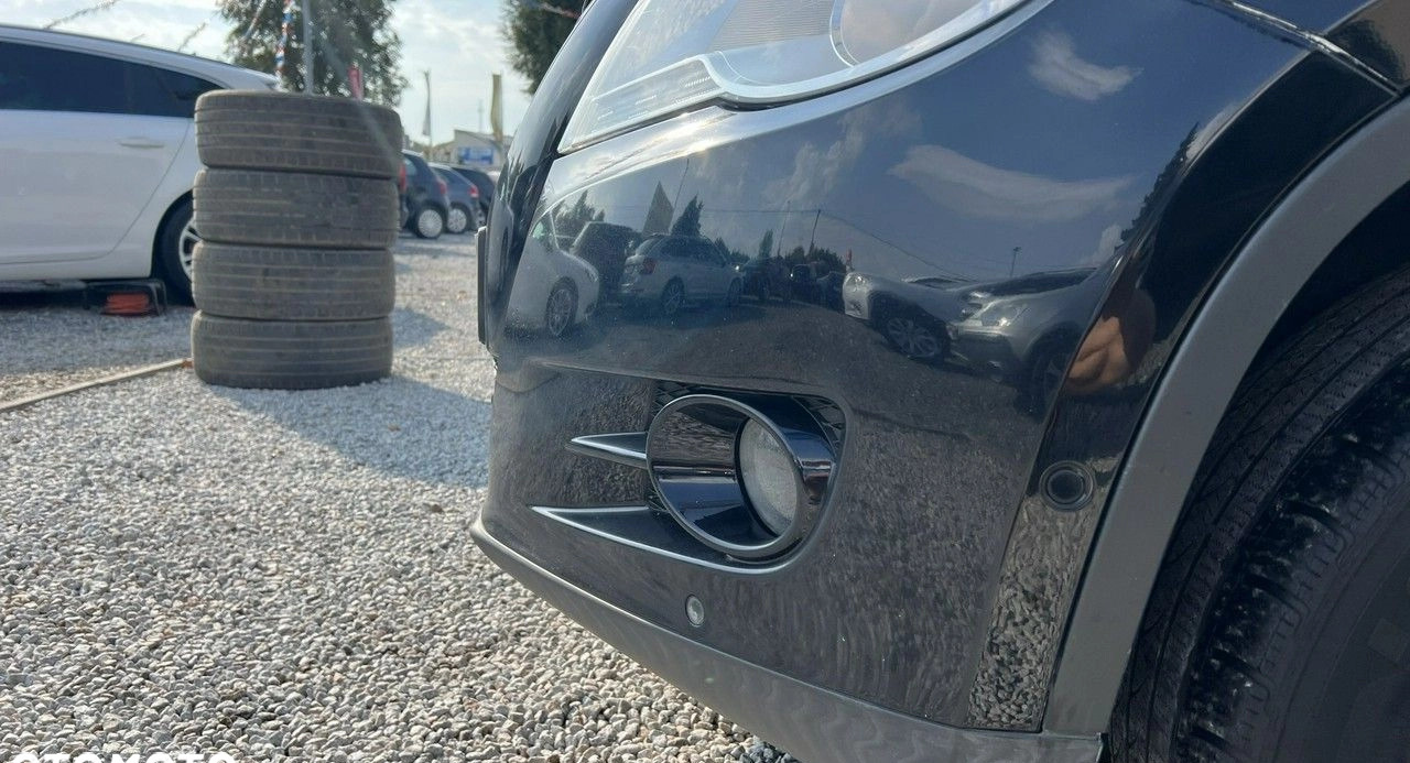 Volkswagen Tiguan cena 32900 przebieg: 272000, rok produkcji 2009 z Skawina małe 352